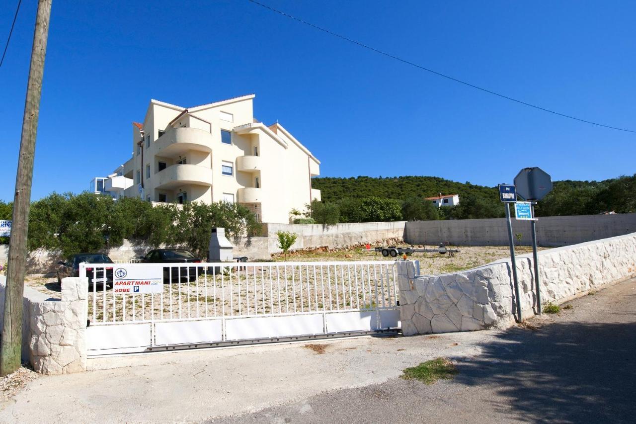 Apartments By The Sea Slatine, Ciovo - 10435 Экстерьер фото